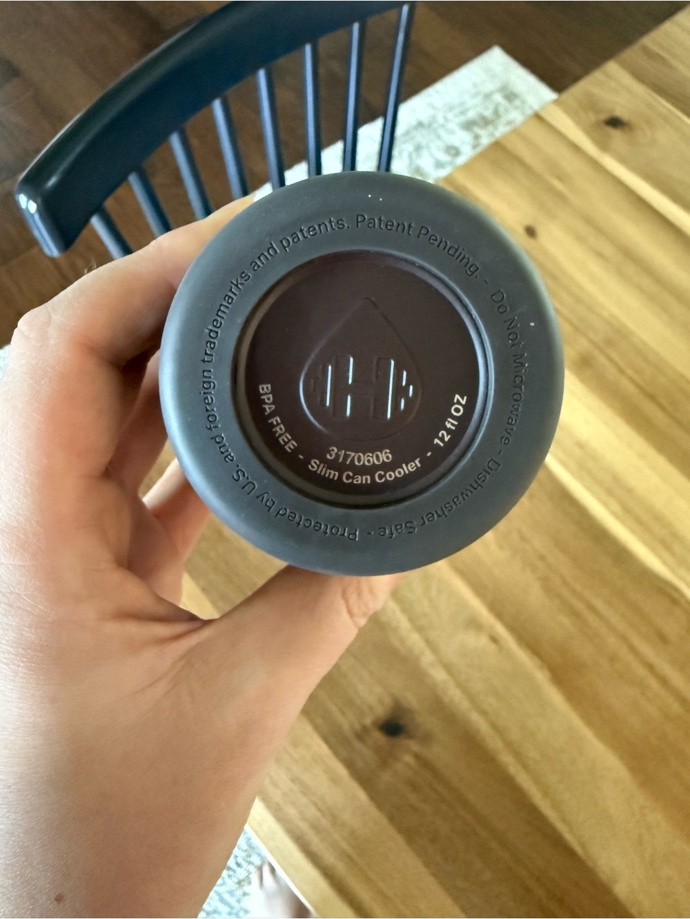 HydroJug Limited Edition Slim Can Cooler - Picture 3 of 4